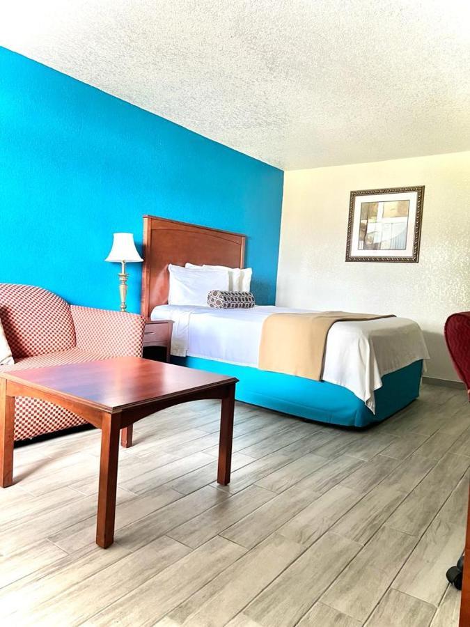 Rodeway Inn 레이크웨일즈 외부 사진